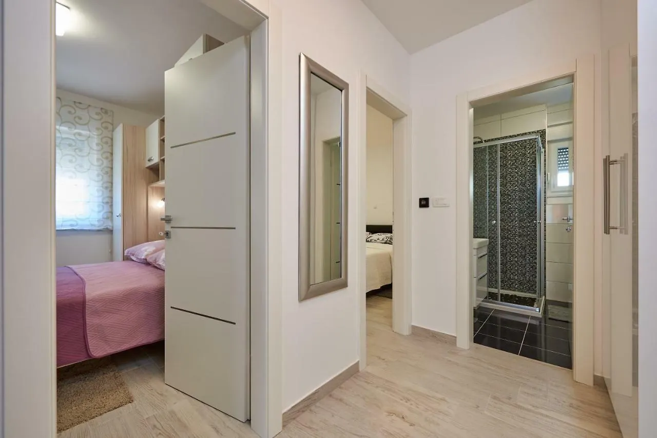 Ferienwohnung Apartman Jakov Trogir 0*,