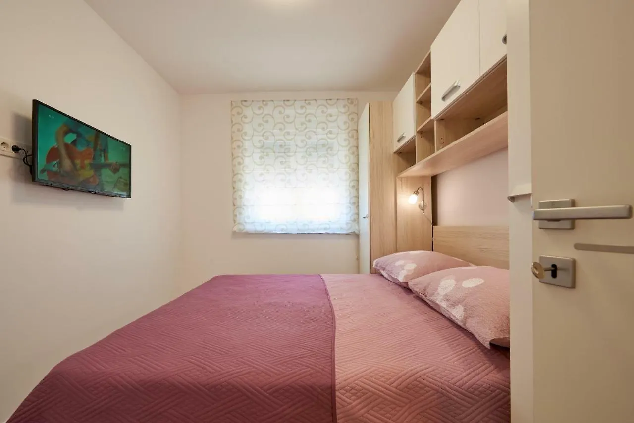 Apartment Ferienwohnung Apartman Jakov Trogir Kroatien