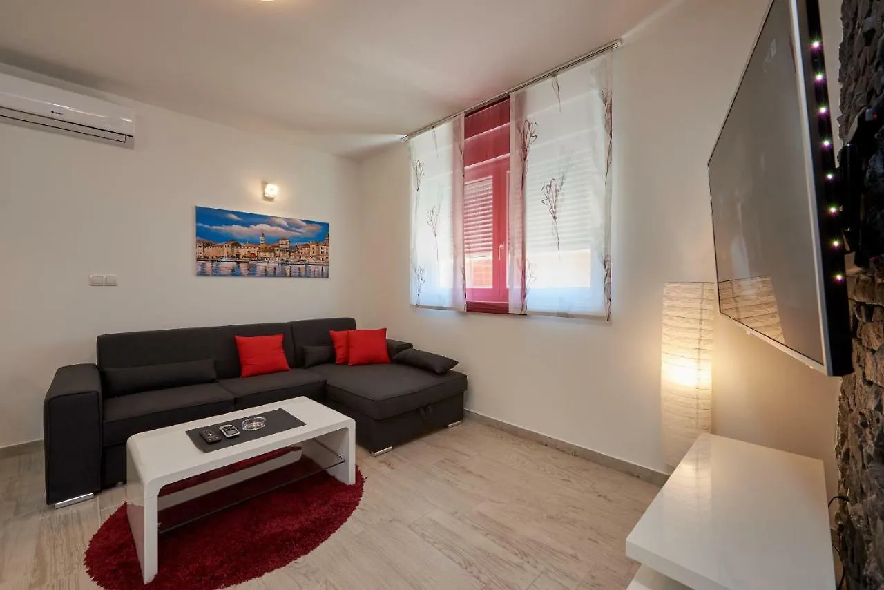 Ferienwohnung Apartman Jakov Trogir Apartment